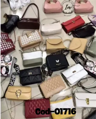 [01716] CARTERA SURTIDA DE MUJER